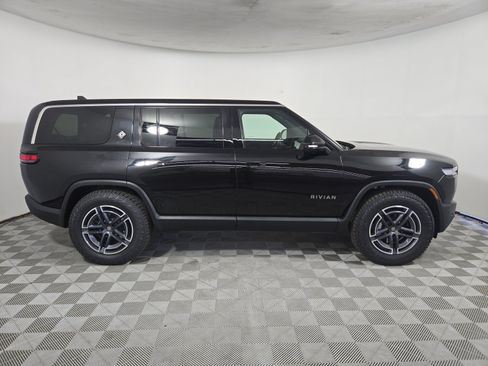 Used 2025 Rivian R1S Adventure AWD/4WD image 7