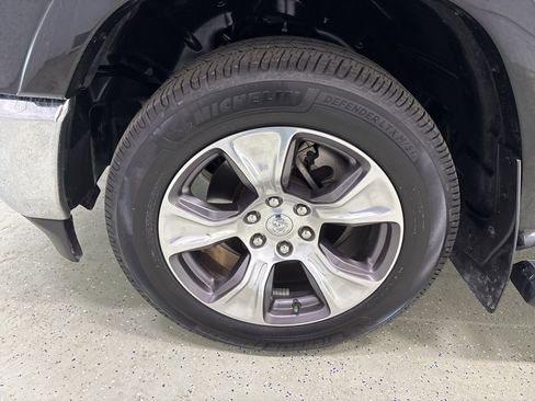 Used 2021 RAM 1500 Laramie AWD/4WD image 12
