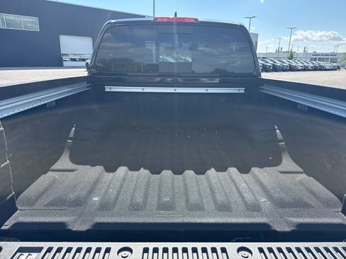 New 2026 Nissan Frontier PRO-4X w/ Pro-4x Convenience Package AWD/4WD image 8