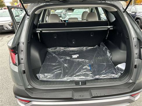 New 2026 Hyundai Tucson SE image 7