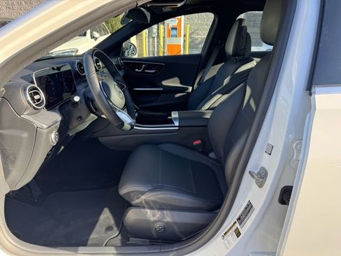 Used 2025 Mercedes-Benz C 300 4MATIC Sedan image 12