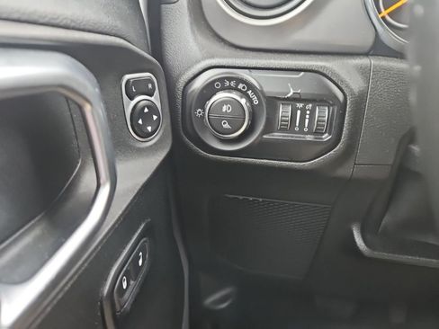 Used 2020 Jeep Gladiator Sport w/ Quick Order Package 24S AWD/4WD image 20