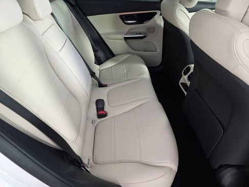 Certified 2025 Mercedes-Benz GLC 300 GLC 300 image 25