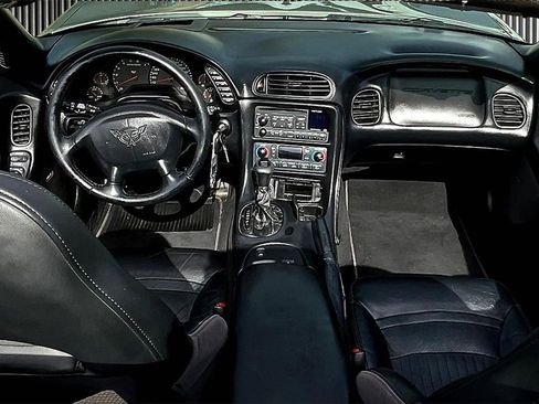 Used 2002 Chevrolet Corvette Convertible w/ Preferred Equipment Group2 image 15