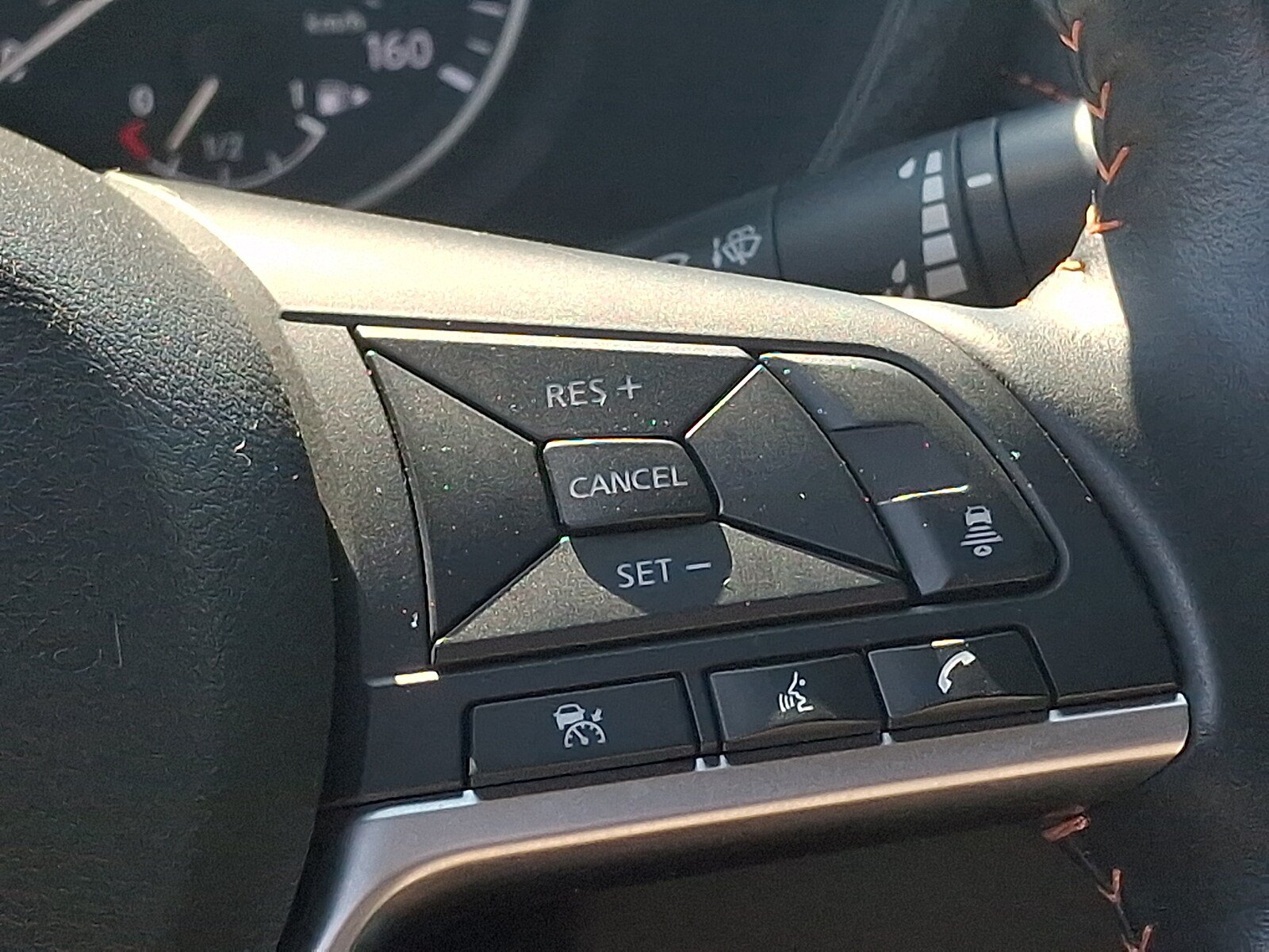 Used 2022 Nissan Sentra SR w/ SR Premium Package FWD image 22