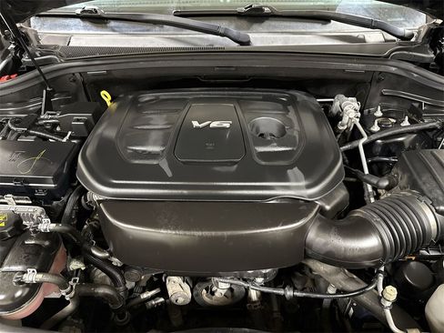 Used 2017 Jeep Grand Cherokee Laredo w/ Quick Order Package 23E image 24