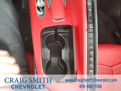Used 2024 Chevrolet Corvette Stingray Premium Conv w/ Z51 Performance Package RWD image 29