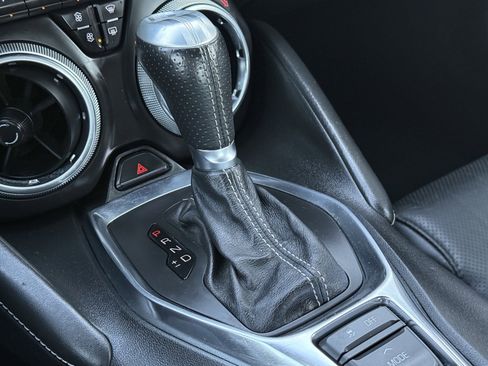 Used 2019 Chevrolet Camaro SS image 31