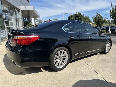Used 2011 Lexus LS 460 AWD w/ Luxury Value Edition image 6