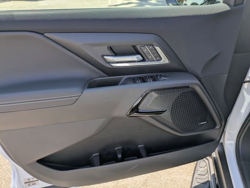 Used 2026 Chevrolet Silverado EV LT w/ Plus Package image 25