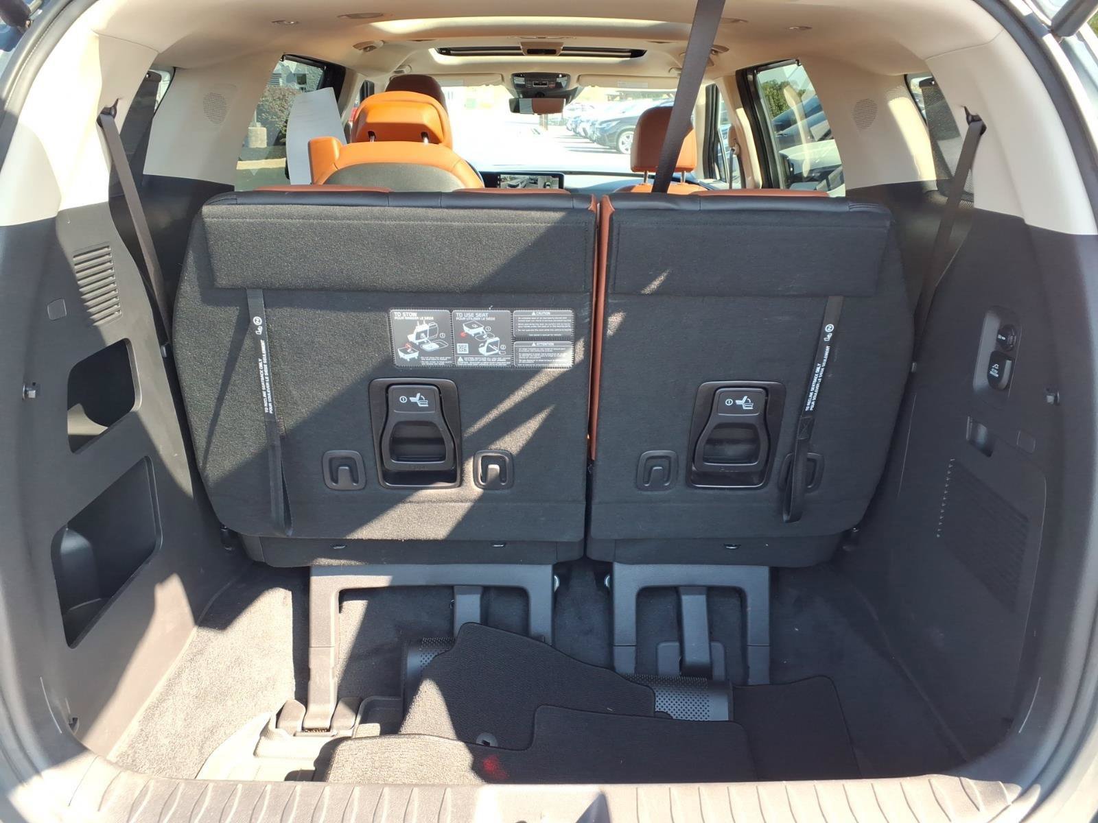 Used 2025 Kia Carnival SX Prestige FWD image 31