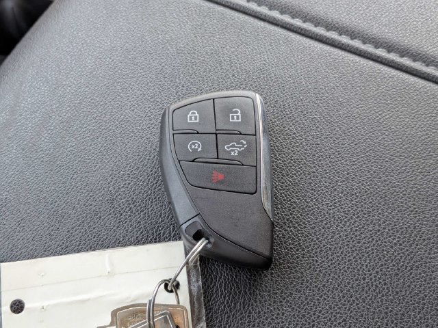 Used 2023 Chevrolet Silverado 1500 LT AWD/4WD image 29