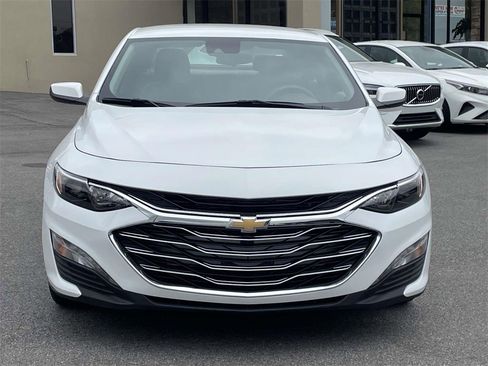 Used 2025 Chevrolet Malibu LT image 9
