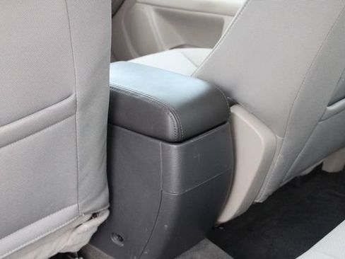 Used 2010 Ford Fusion SE FWD image 21