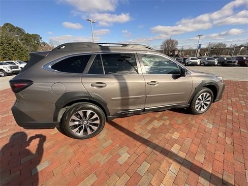 Used 2023 Subaru Outback Limited XT image 22