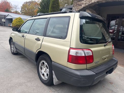Used 2001 Subaru Forester L image 5