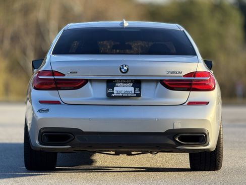 Used 2019 BMW 750i xDrive w/ Executive Package image 5