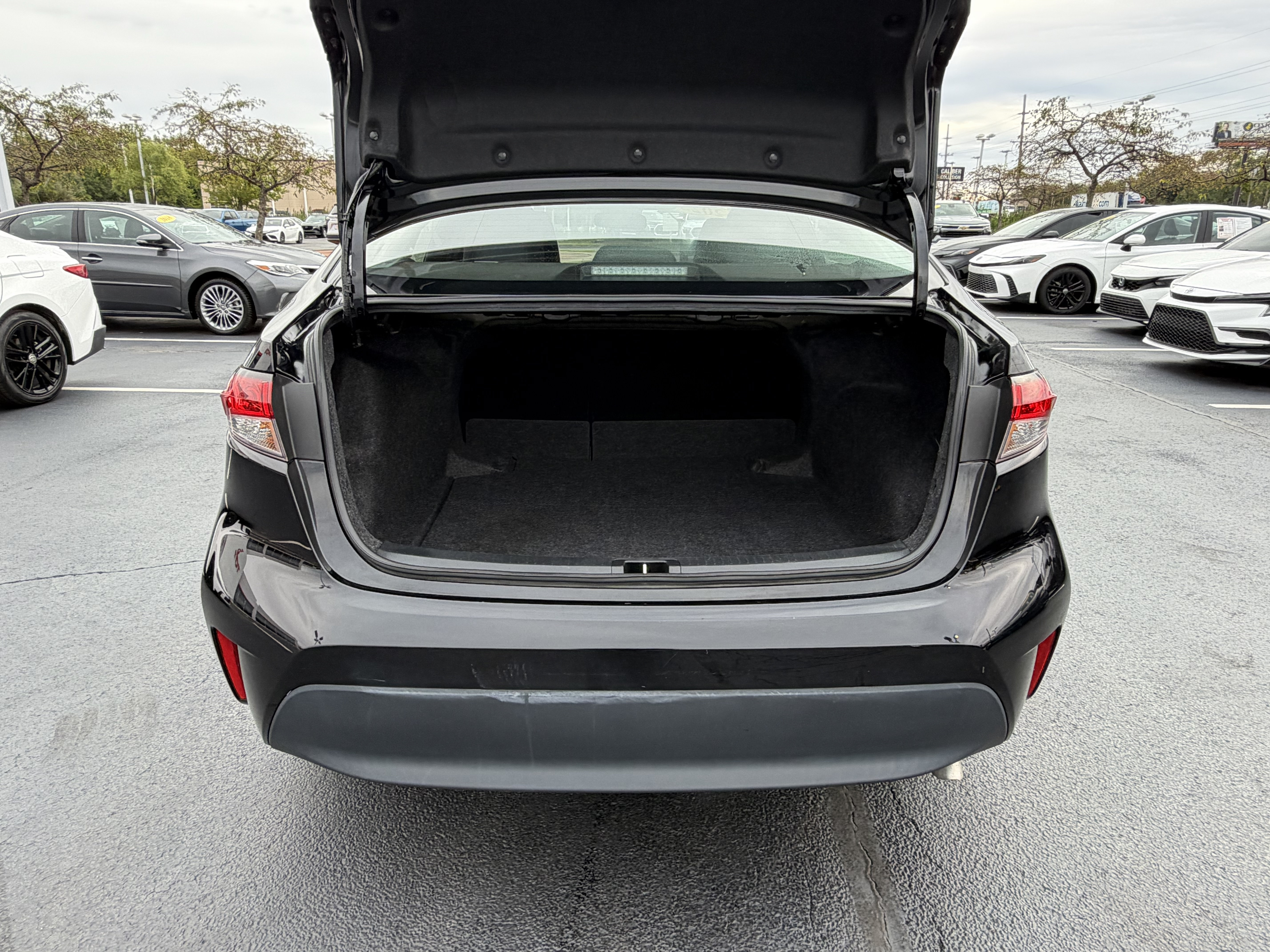 Certified 2025 Toyota Corolla LE FWD image 7