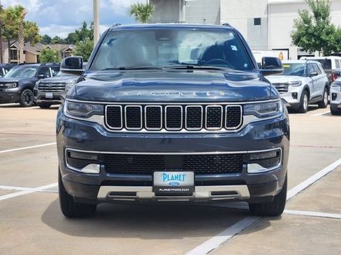 Used 2024 Jeep Wagoneer Series III AWD/4WD image 2