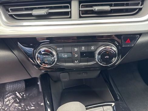 New 2026 Chevrolet Trax LT FWD image 11