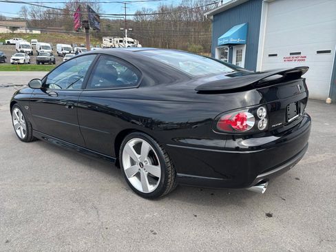 Used 2006 Pontiac GTO image 3