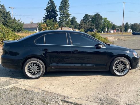 Used 2013 Volkswagen Jetta SE FWD image 33