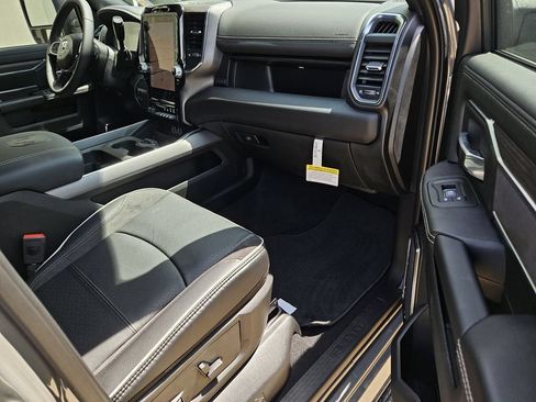 New 2026 RAM 2500 Laramie w/ Night Edition AWD/4WD image 7