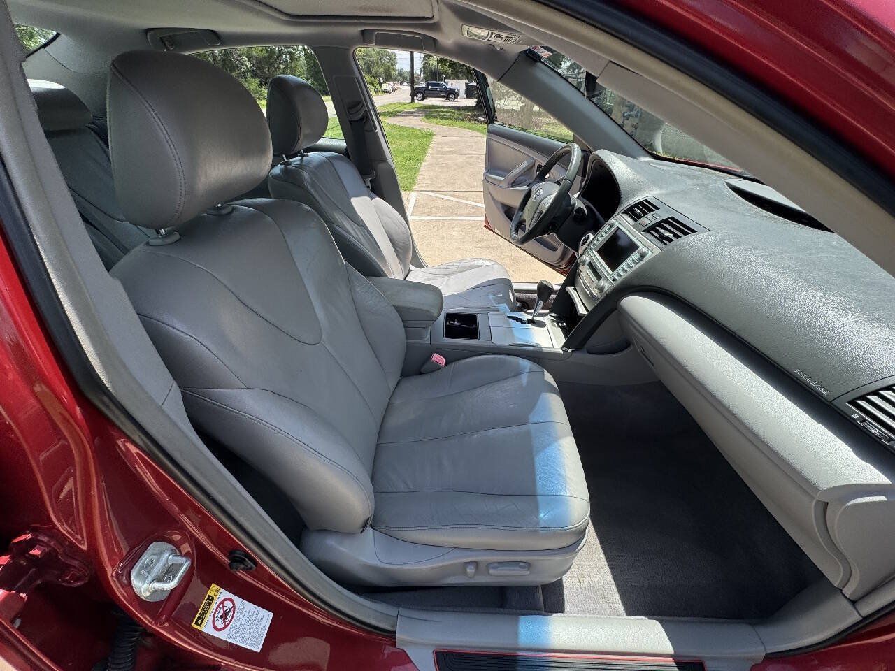 Used 2007 Toyota Camry Hybrid FWD image 25