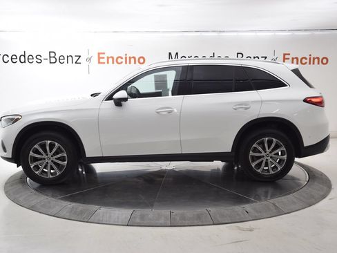 Certified 2024 Mercedes-Benz GLC 300 image 3
