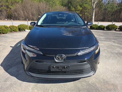 Used 2023 Toyota Corolla LE image 8