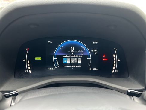 Used 2025 Toyota Camry LE AWD/4WD image 14