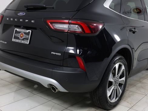 Used 2024 Ford Escape Platinum AWD/4WD image 43