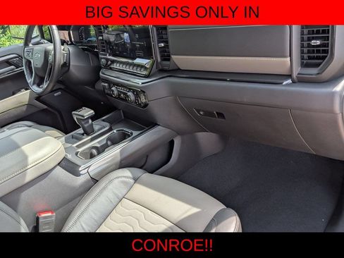 Used 2023 Chevrolet Silverado 1500 ZR2 w/ Technology Package AWD/4WD image 26