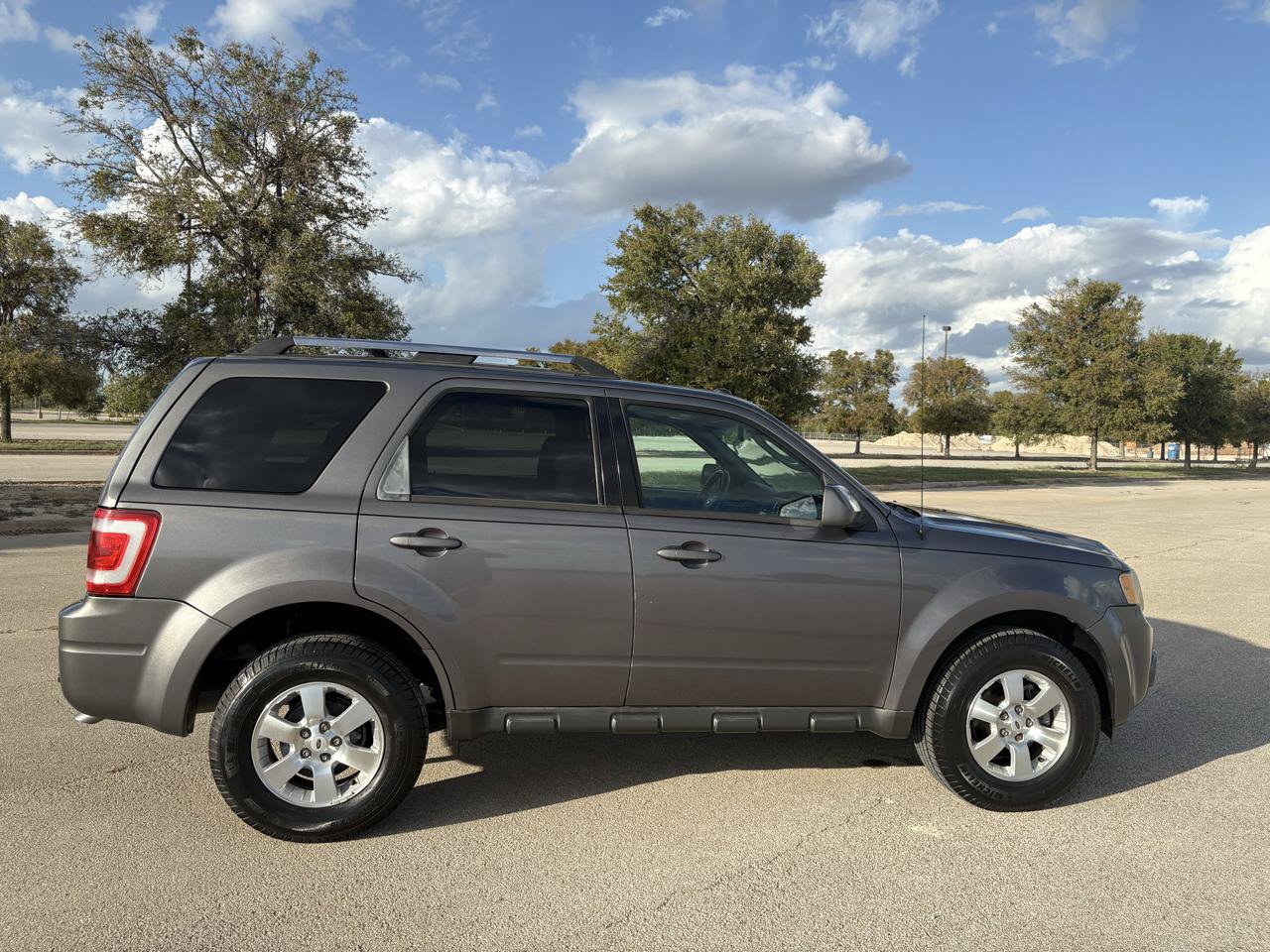 Used 2009 Ford Escape Limited FWD image 49