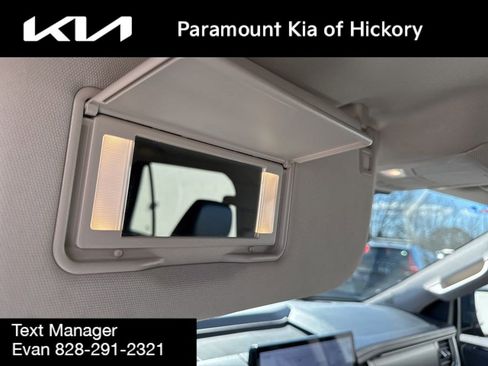 Used 2024 Ford Expedition Max XLT image 35