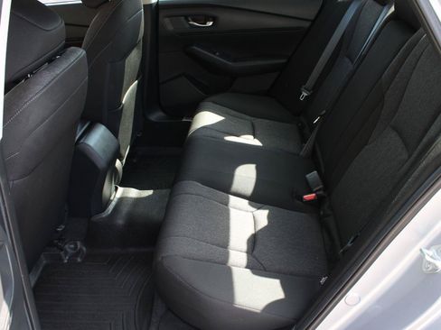 Used 2023 Honda Accord EX image 16