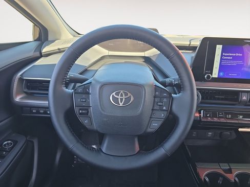Certified 2025 Toyota Prius XLE image 12