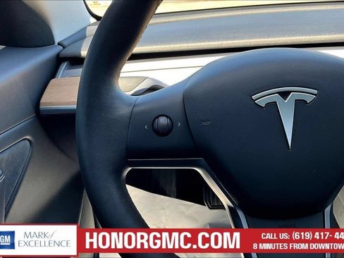 Used 2019 Tesla Model 3 Standard Range RWD image 14