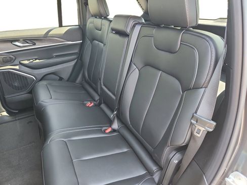 New 2026 Jeep Grand Cherokee Limited w/ Limited Altitude Package RWD image 13