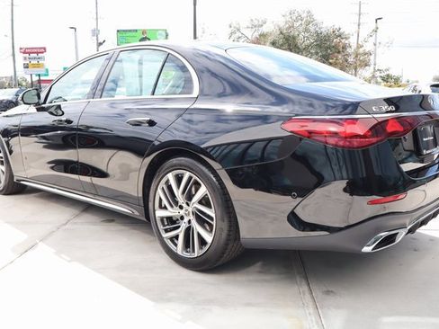 Used 2025 Mercedes-Benz E 350 4MATIC Sedan image 6