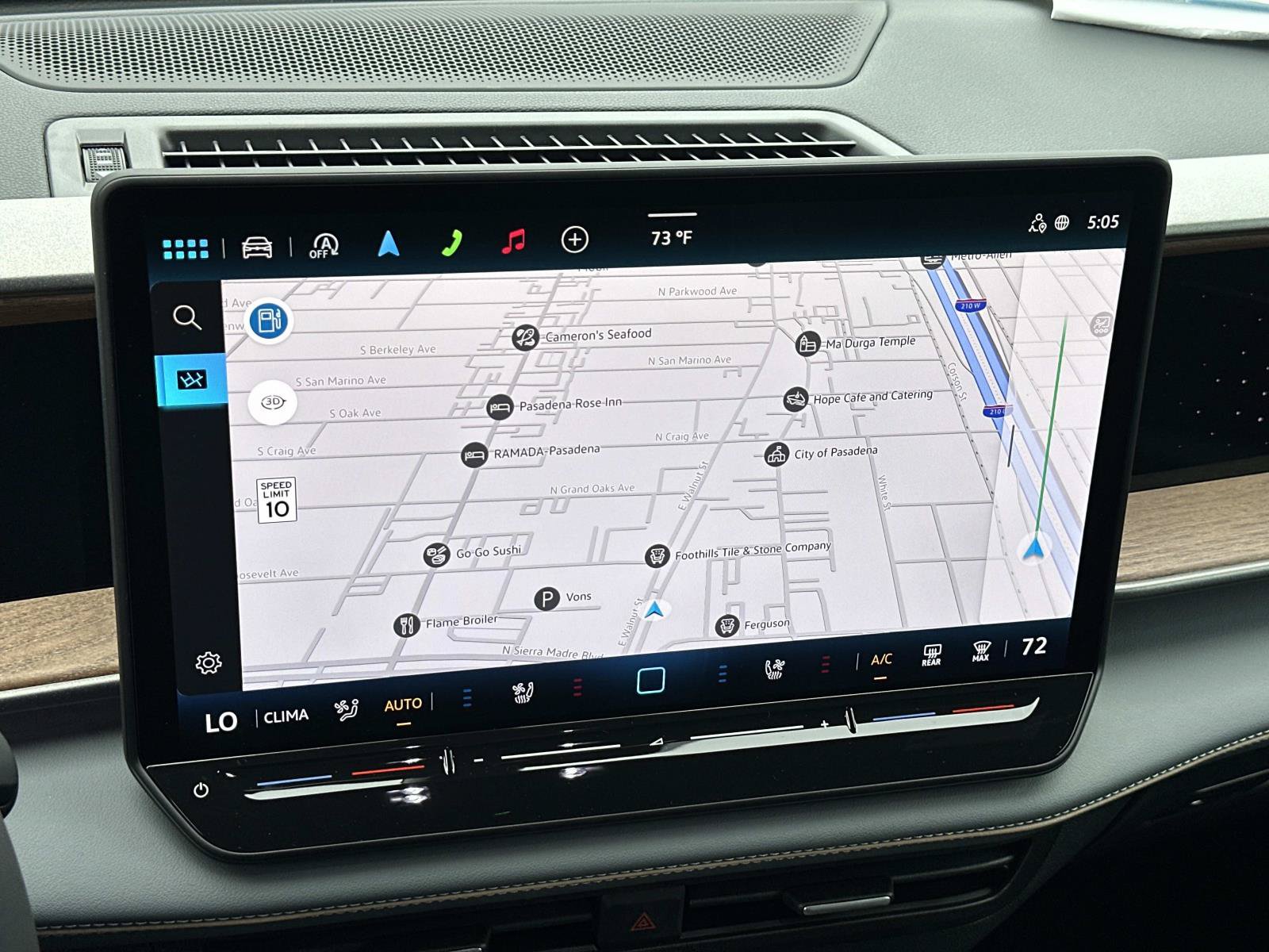 New 2027 Volkswagen Atlas SEL R-Line AWD/4WD image 11