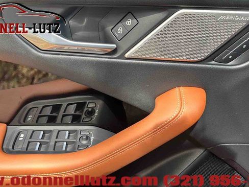 Used 2024 Jaguar I-PACE R-Dynamic HSE image 18