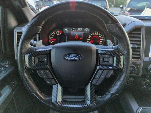 Used 2018 Ford F150 Raptor w/ Equipment Group 802A Luxury AWD/4WD image 14