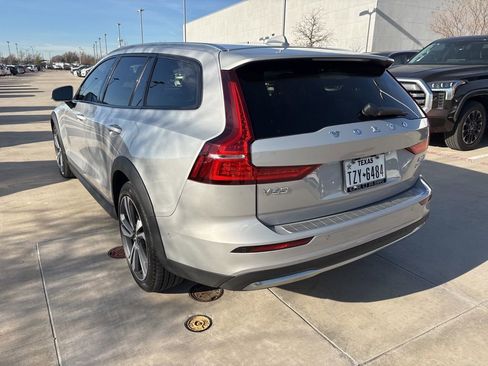 Certified 2024 Volvo V60 B5 Cross Country Plus w/ Protection Package Premier image 6
