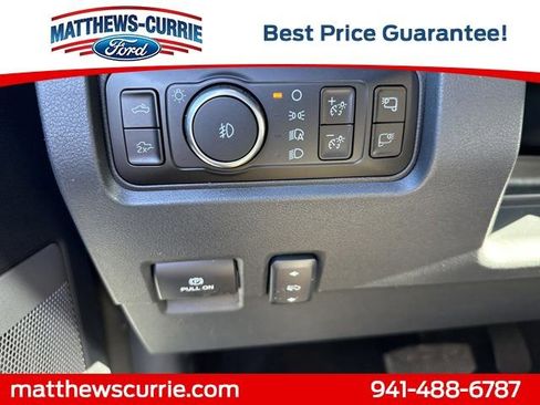 New 2026 Ford F250 Lariat w/ Black Appearance Package image 26