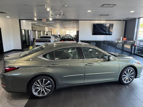 Used 2019 Lexus ES 350 FWD image 3
