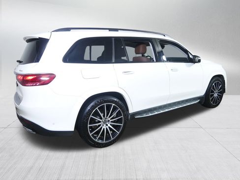 Used 2024 Mercedes-Benz GLS 450 4MATIC image 7