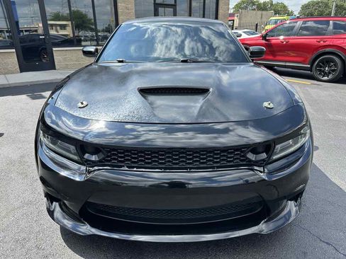 Used 2017 Dodge Charger R/T Scat Pack w/ Beats Audio Group RWD image 2