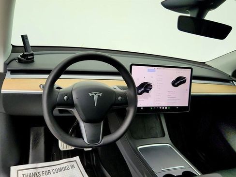 Used 2023 Tesla Model Y Performance AWD/4WD image 12