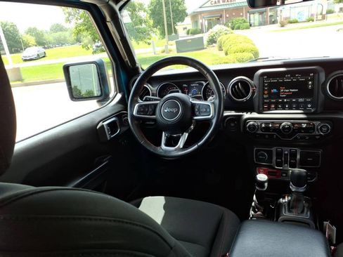 Used 2020 Jeep Wrangler Unlimited Rubicon w/ Quick Order Package 28Y Recon AWD/4WD image 11